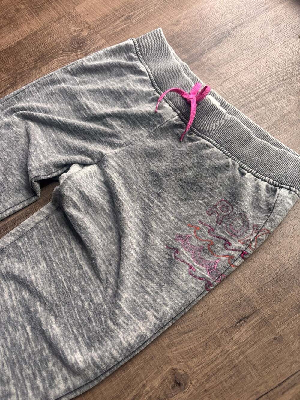 Roxy Girl Girls Grey Marled Graphic Drawstring Sweatpants Size 16 - Picture 2 of 5
